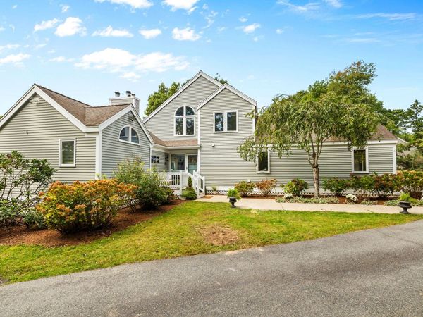 264 Hill And Plain Road, Falmouth, MA 02536