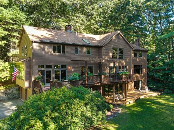53 Green Ln, Sherborn, MA 01770