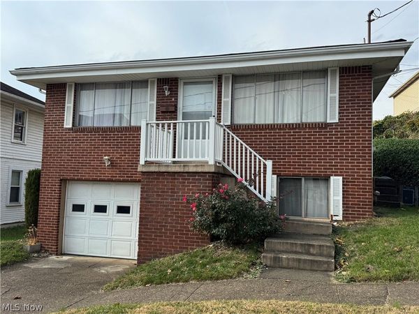 4 Walnut Avenue, Bridgeport, OH 43912