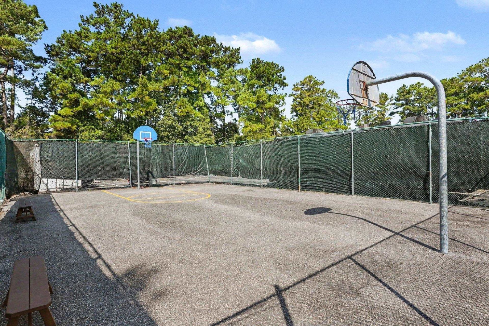 7101 Excalaber Ct. Photo 30