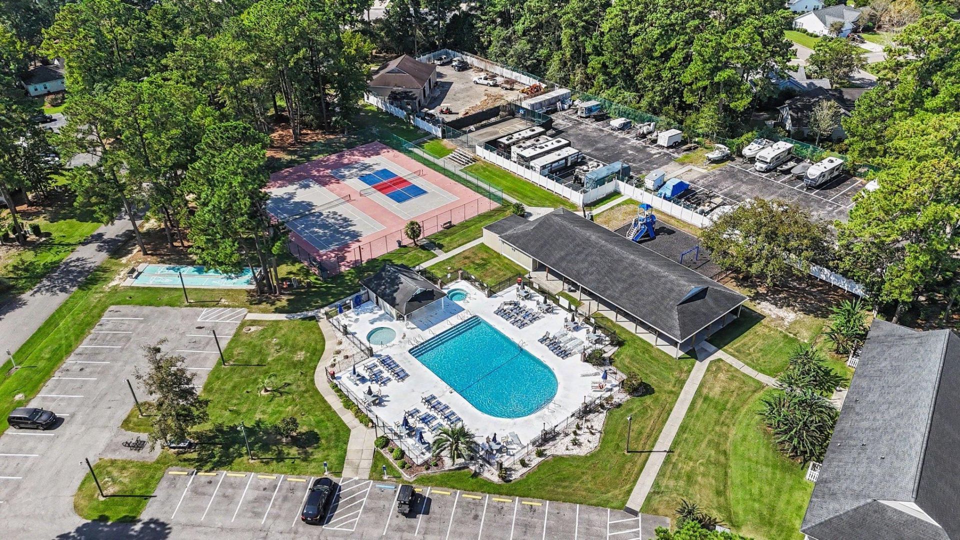 7101 Excalaber Ct. Photo 45