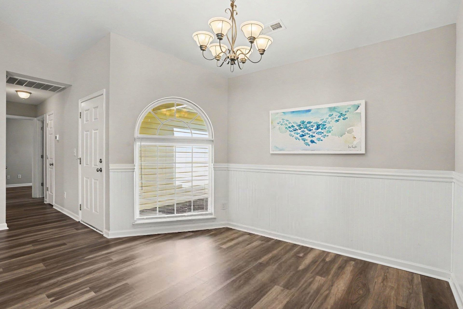 7101 Excalaber Ct. Photo 8