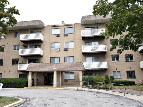 280 N Westgate Road , Unit 130, Mount Prospect, IL 60056