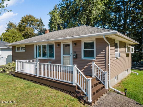 38 Loralee Drive, Colonie, NY 12205