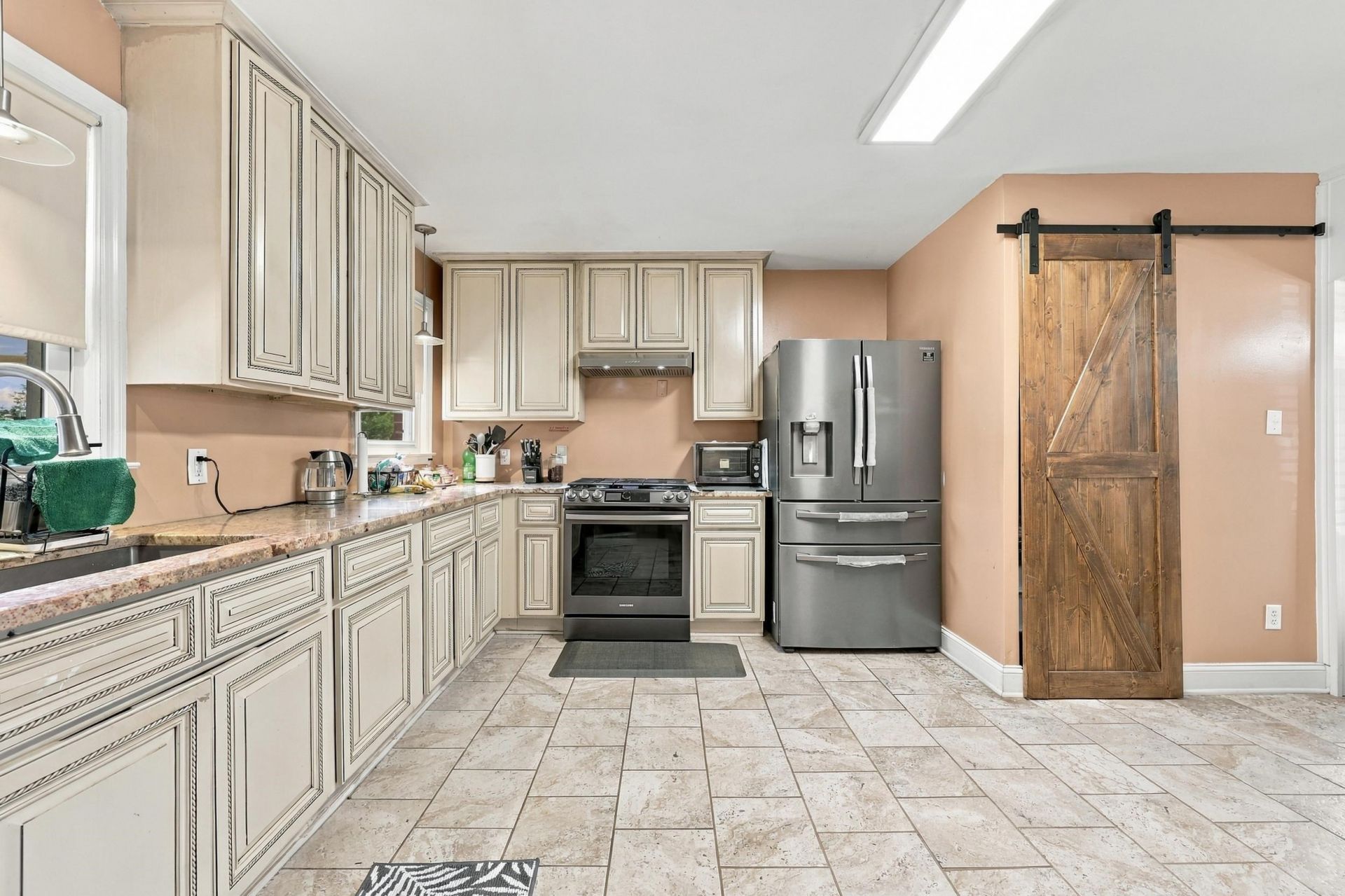 408 South Cedar Ave.  Photo 10