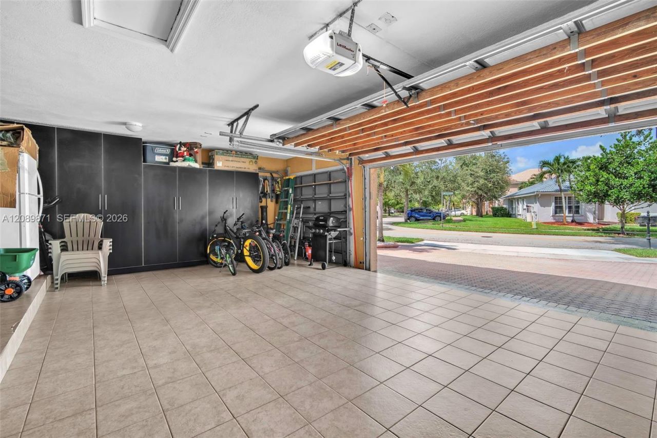 3379 SW 173rd Ter, Miramar, FL 33029 Photo