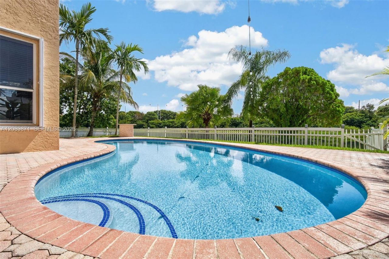 3379 SW 173rd Ter, Miramar, FL 33029 Photo
