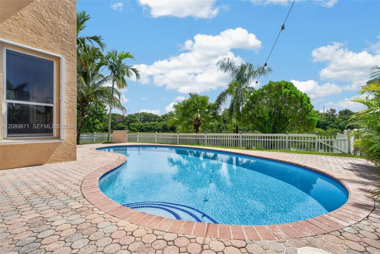 3379 SW 173rd Ter, Miramar, FL 33029 Photo
