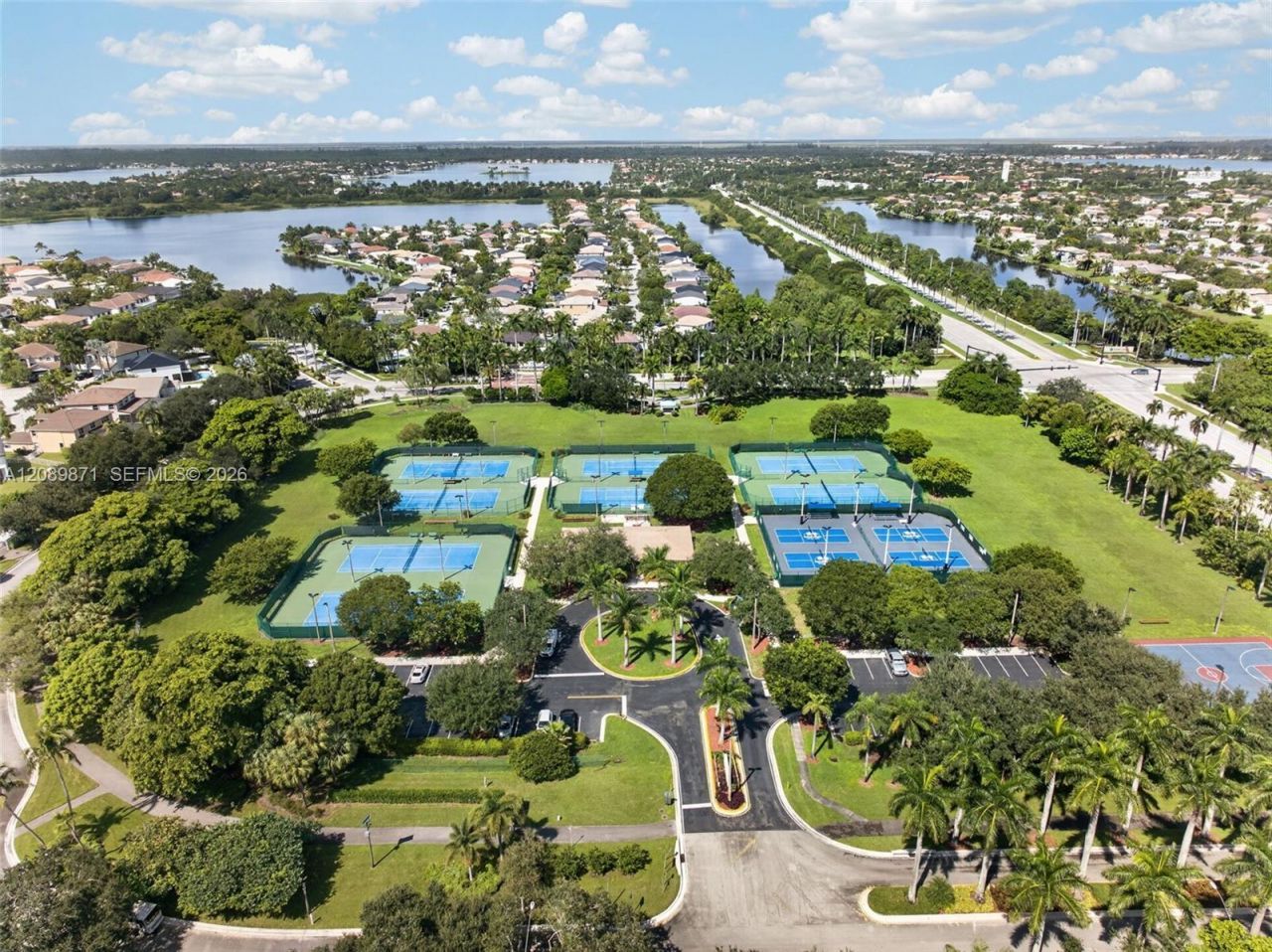3379 SW 173rd Ter, Miramar, FL 33029 Photo