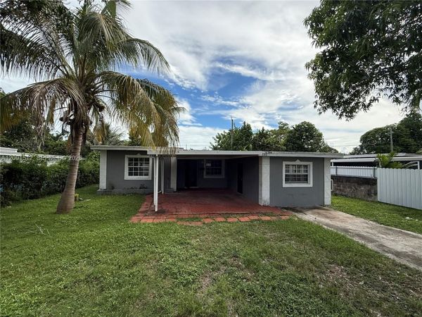 280 NW 100th St , Unit 280, Miami, FL 33150