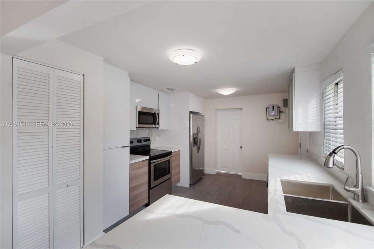 522 NW 47th Ter, Miami, FL 33127 Photo