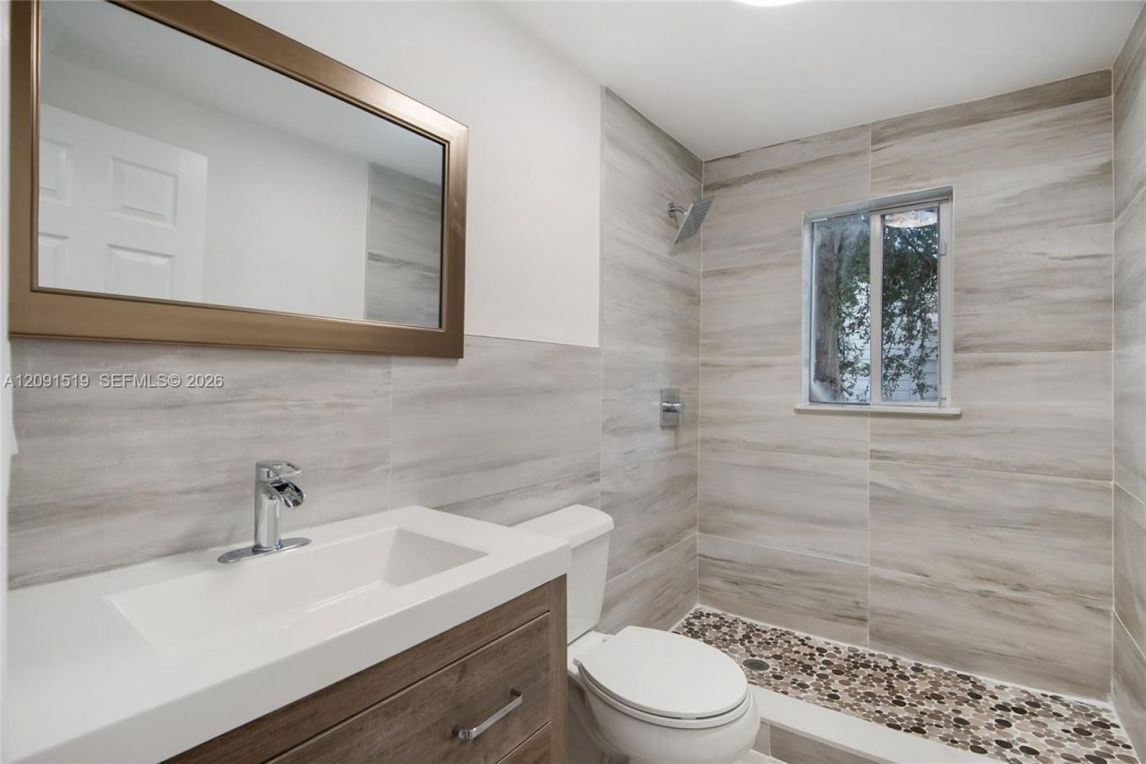 522 NW 47th Ter, Miami, FL 33127 Photo