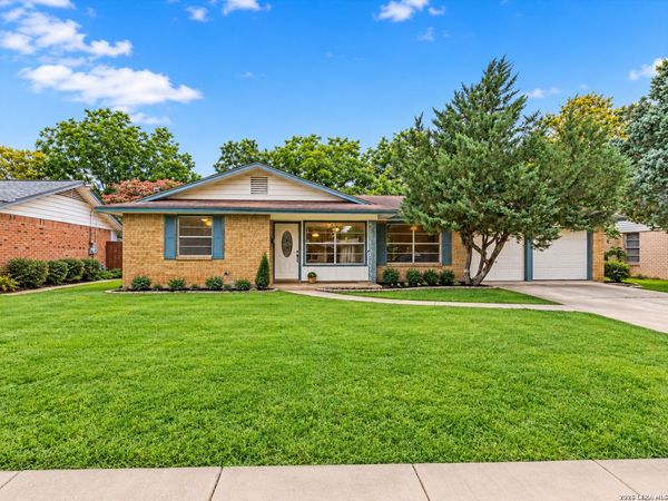 5026 LAKEWOOD DR, San Antonio, TX 78220