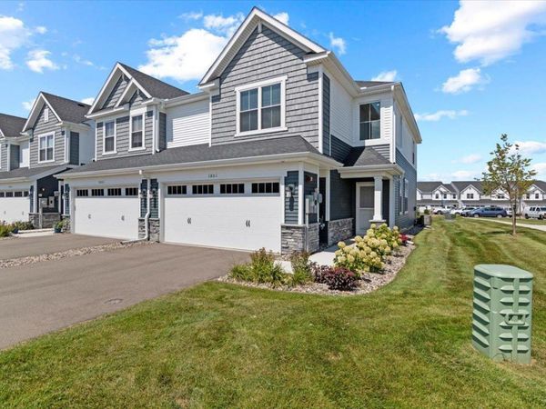 1801 Arbor Lane, Carver, MN 55315