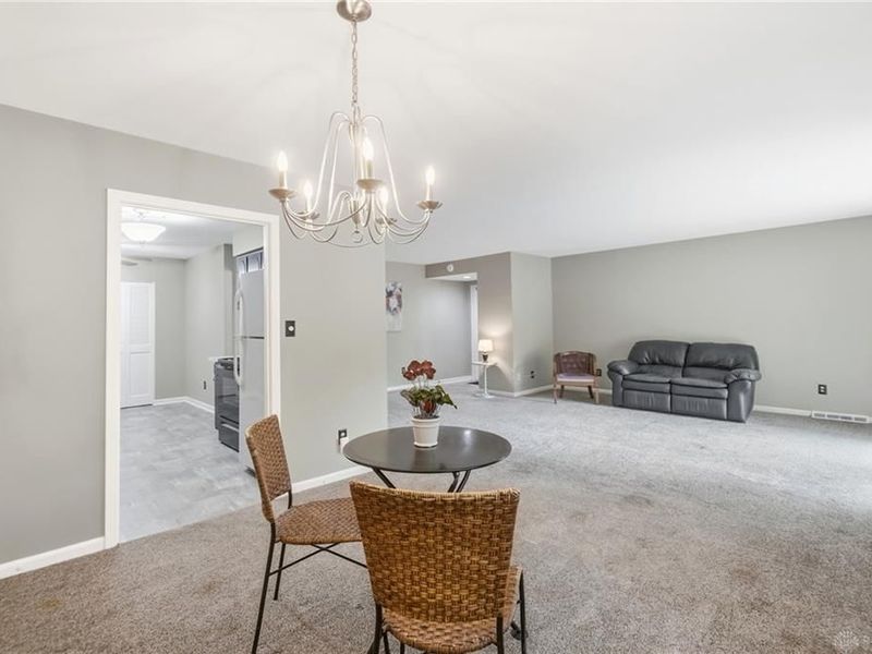 3205 Southdale Drive, Unit 2, Kettering, OH 45409 Photo 11