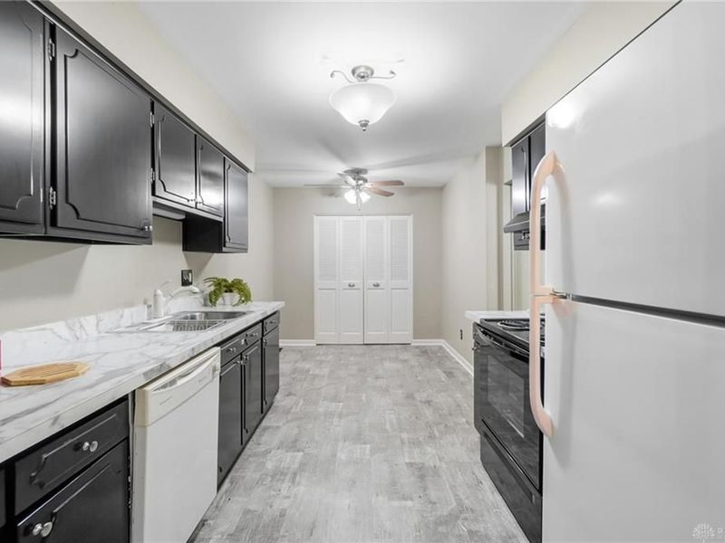 3205 Southdale Drive, Unit 2, Kettering, OH 45409 Photo 13