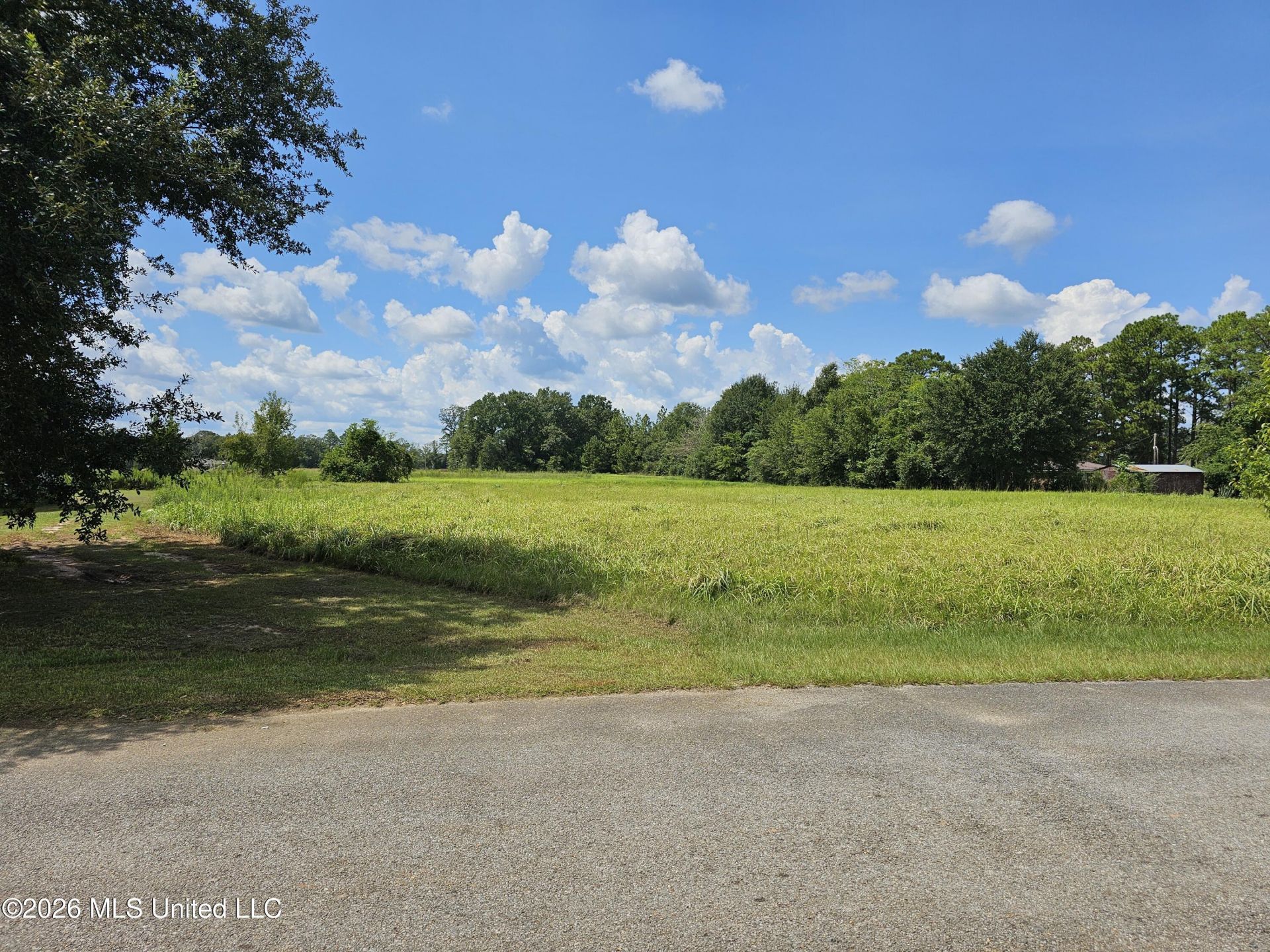 Maci Lane, Lucedale, MS 39452 Main Photo
