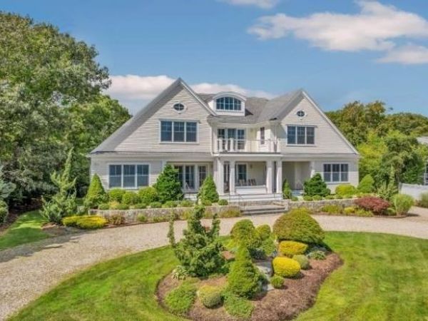 53 Triton Way, Mashpee, MA 02649