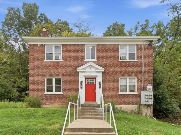 3065 Bracken Woods Lane, Cincinnati, OH 45211