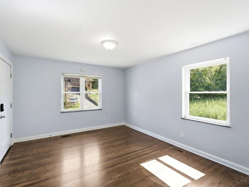 3065 Bracken Woods Lane, Cincinnati, OH 45211 Photo 11