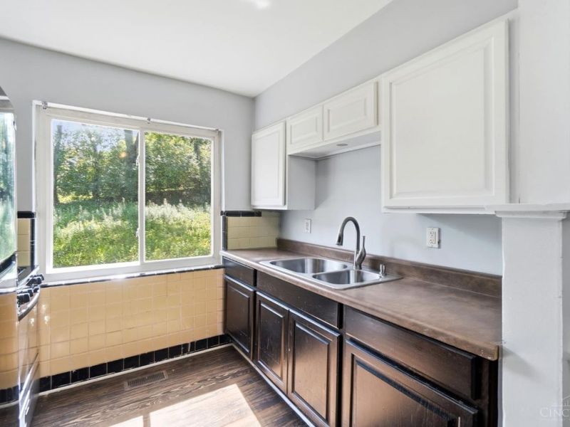 3065 Bracken Woods Lane, Cincinnati, OH 45211 Photo 15