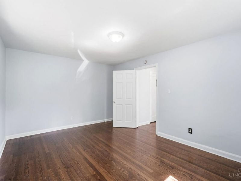 3065 Bracken Woods Lane, Cincinnati, OH 45211 Photo 20