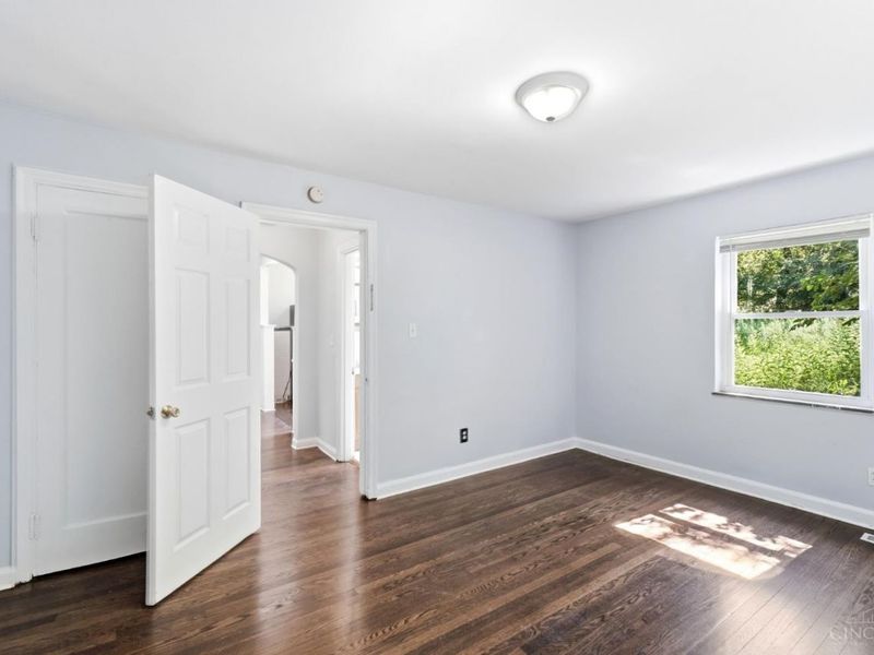 3065 Bracken Woods Lane, Cincinnati, OH 45211 Photo 21