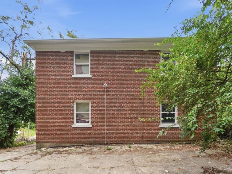 3065 Bracken Woods Lane, Cincinnati, OH 45211 Photo 37