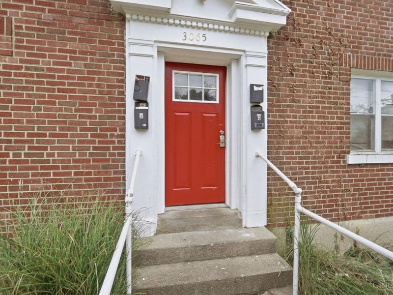 3065 Bracken Woods Lane, Cincinnati, OH 45211 Photo 5