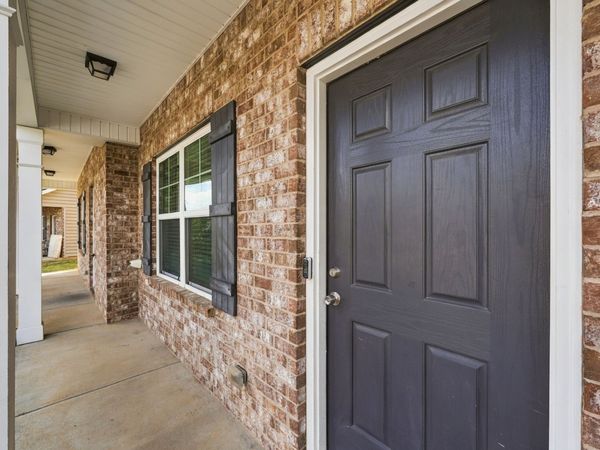 1063 Bradburn Village Dr, Antioch, TN 37013