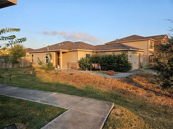 205 Millers LOOP, Jarrell, TX 76537