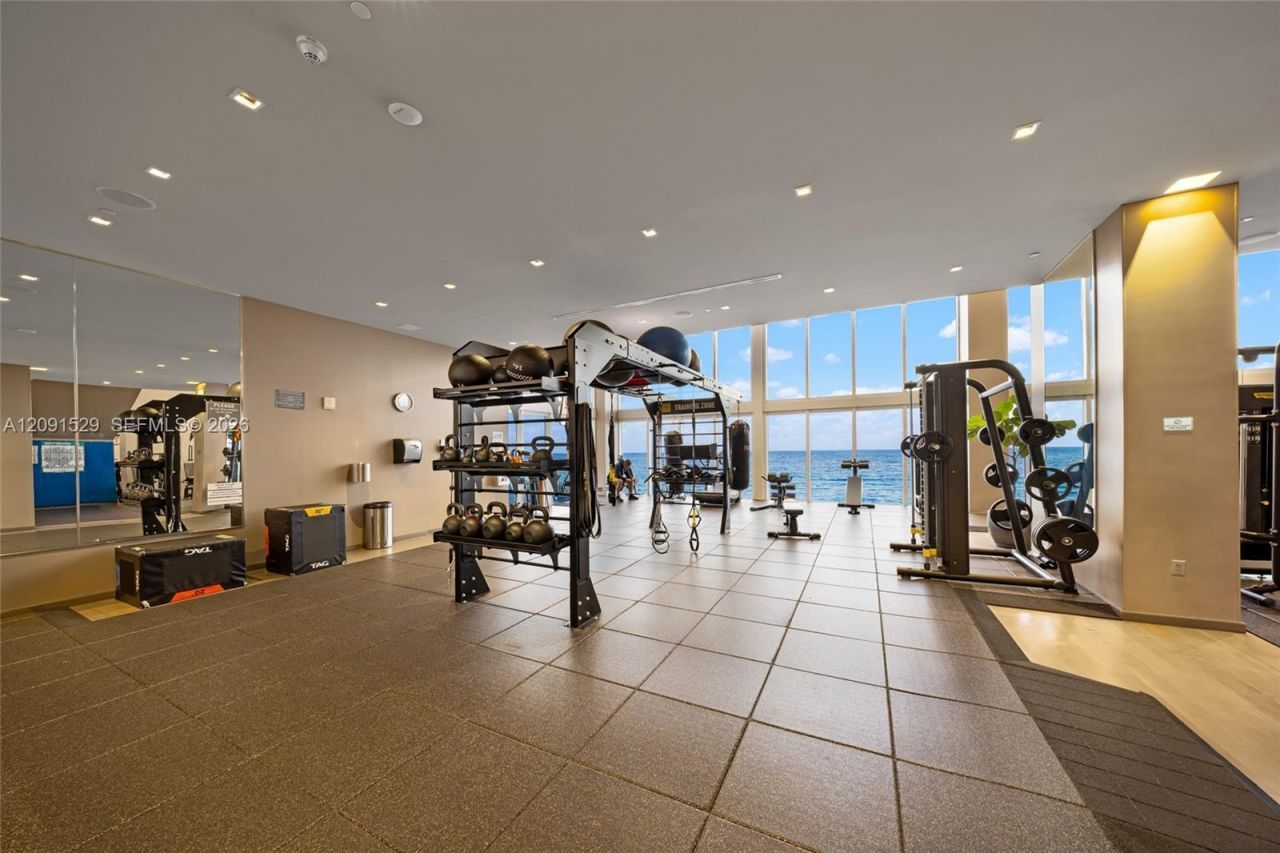 1800 S Ocean Dr, Unit 3607, Hallandale Beach, FL 33009 Photo