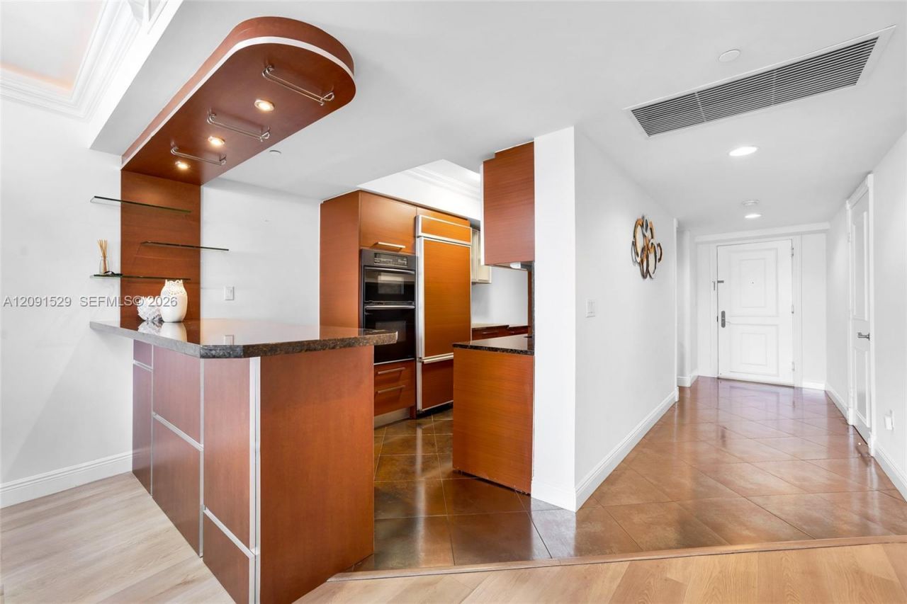 1800 S Ocean Dr, Unit 3607, Hallandale Beach, FL 33009 Photo