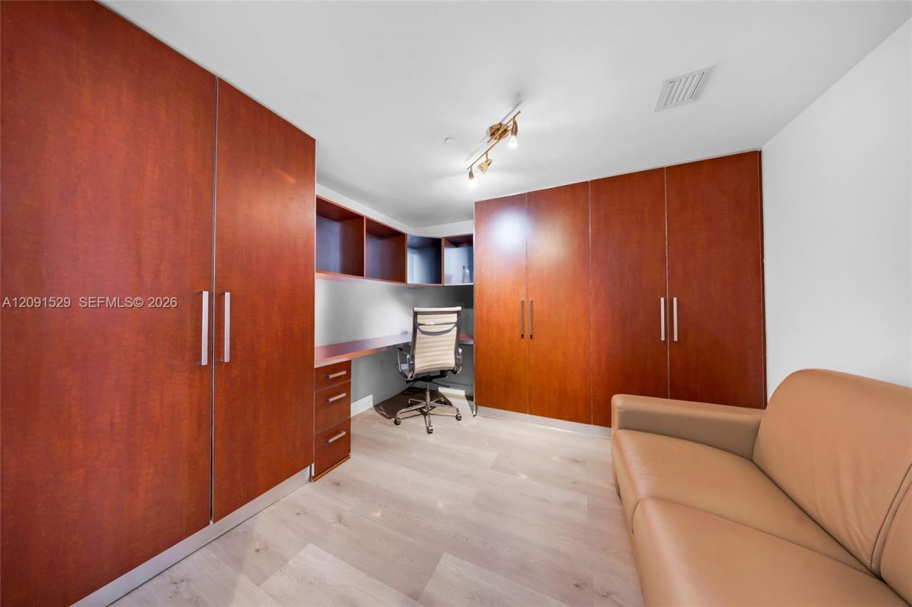 1800 S Ocean Dr, Unit 3607, Hallandale Beach, FL 33009 Photo