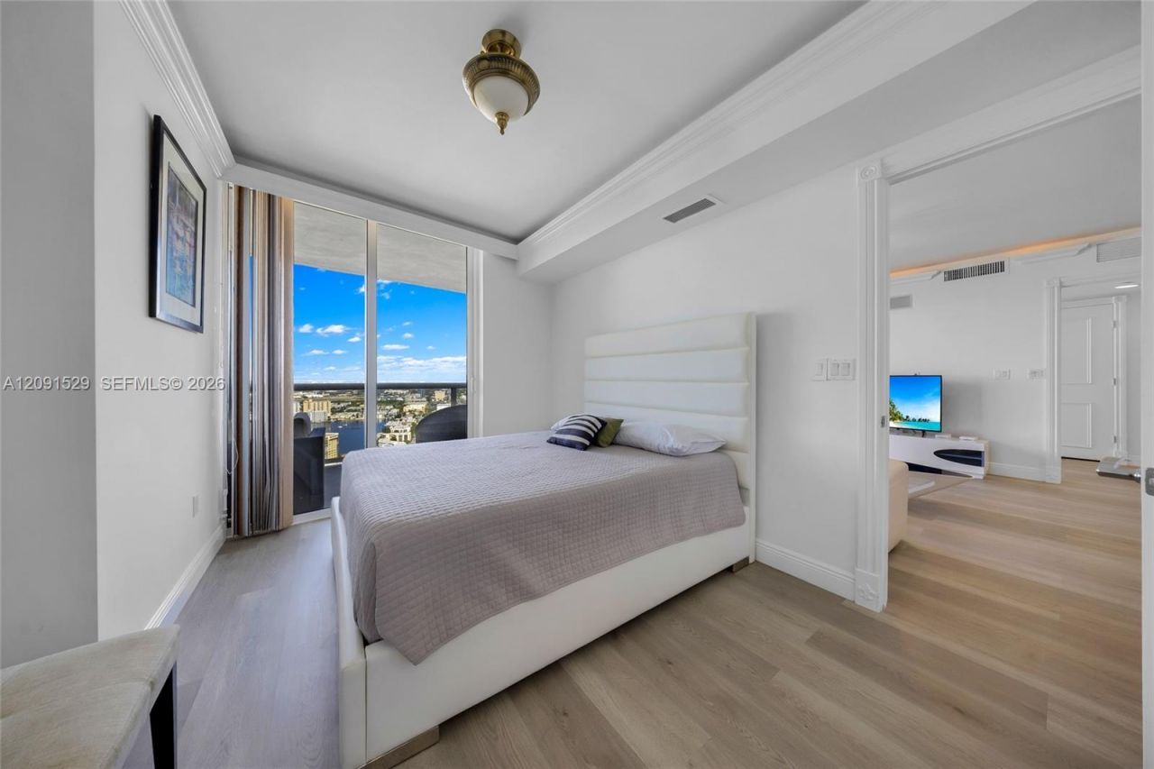 1800 S Ocean Dr, Unit 3607, Hallandale Beach, FL 33009 Photo
