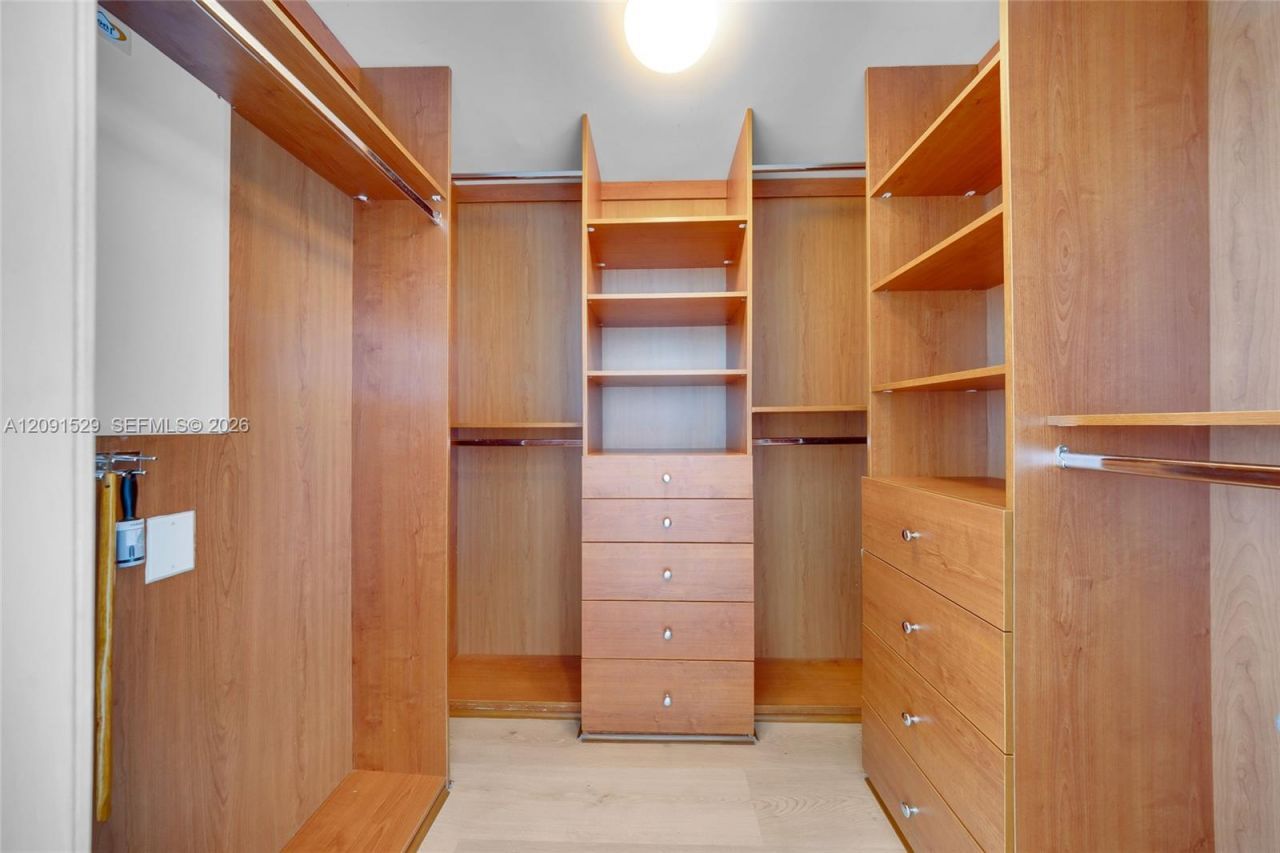 1800 S Ocean Dr, Unit 3607, Hallandale Beach, FL 33009 Photo