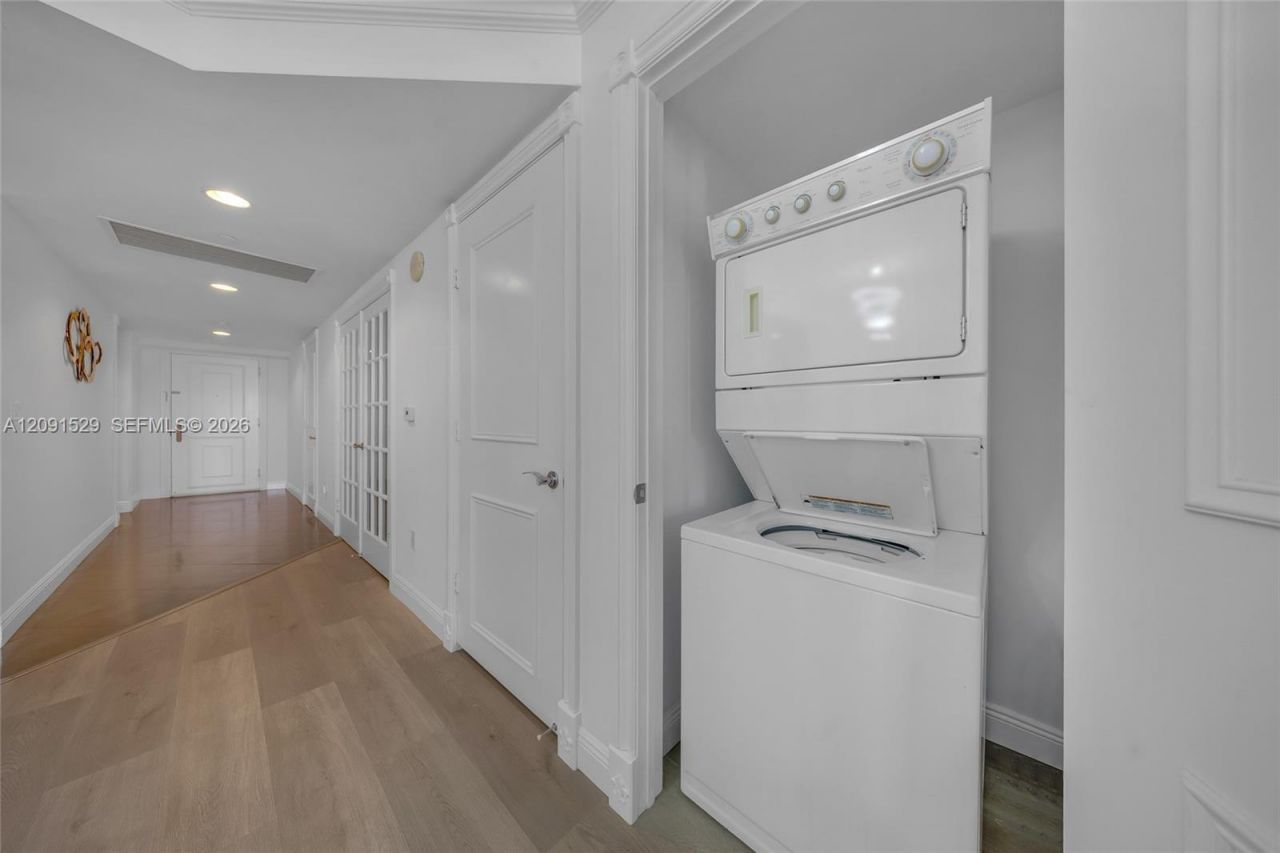 1800 S Ocean Dr, Unit 3607, Hallandale Beach, FL 33009 Photo