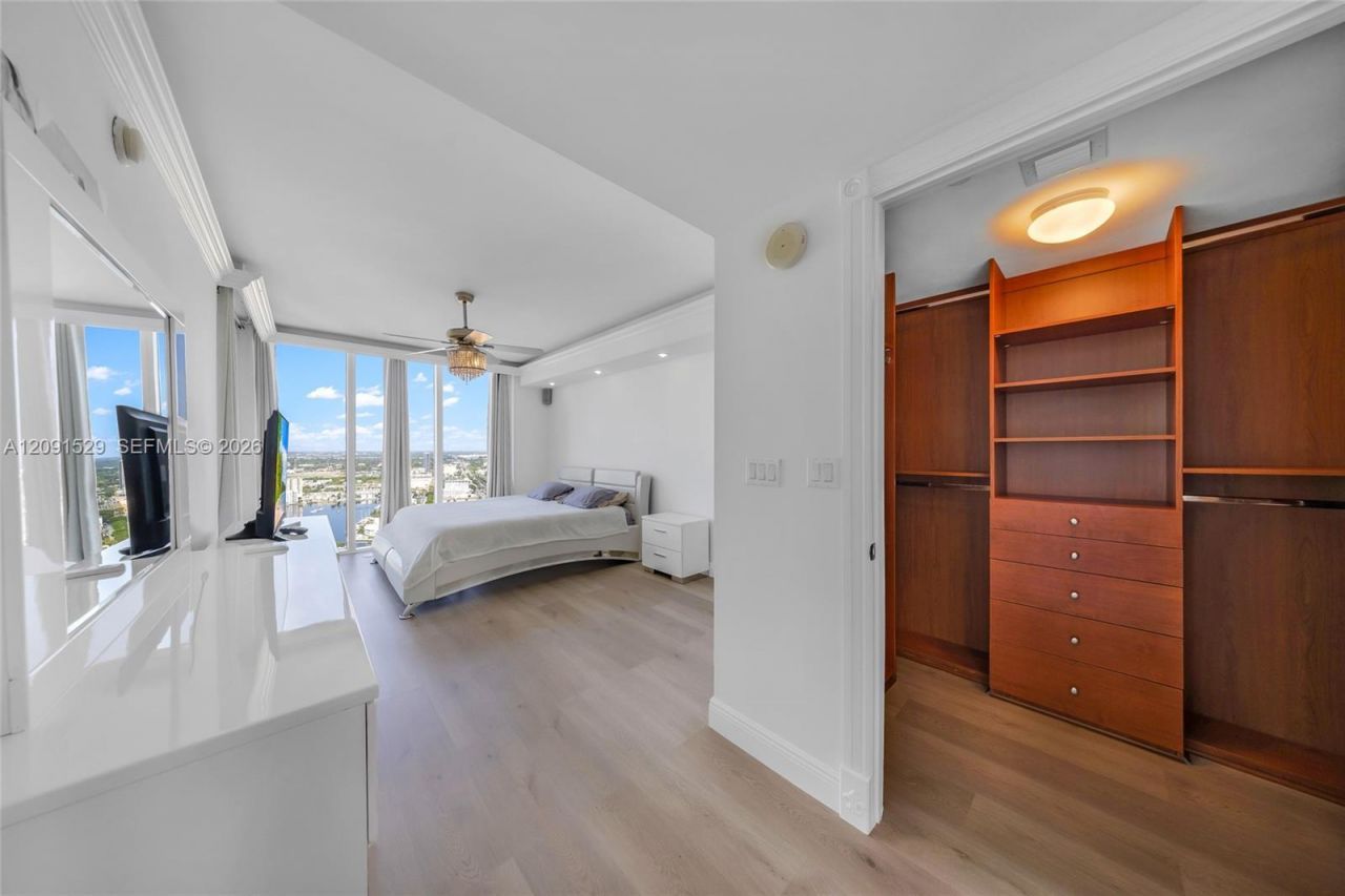 1800 S Ocean Dr, Unit 3607, Hallandale Beach, FL 33009 Photo