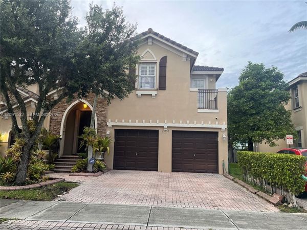 15257 SW 8th Way , Miami, FL 33194