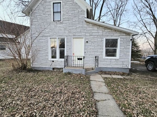 706 W 2nd Street , Rock Falls, IL 61071