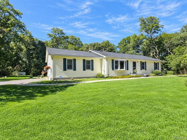 124 Ridge Road , Ridge, NY 11961