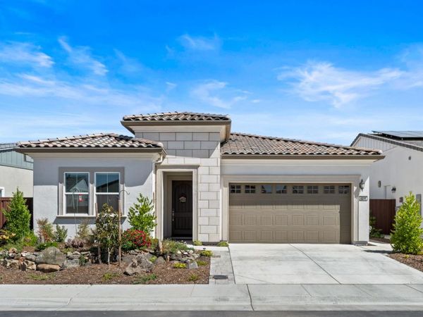 4038 Sunny Oaks Dr, Folsom, CA 95630