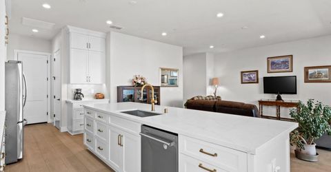4038 Sunny Oaks Dr, Folsom, CA 95630 Photo