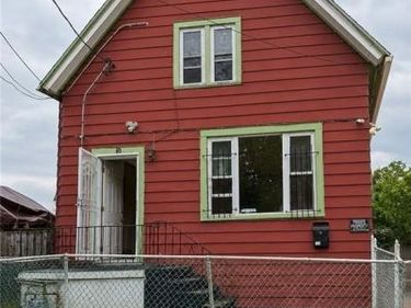 10 Grimes Street, Buffalo, NY 14212