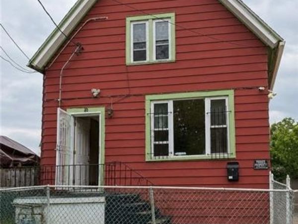 10 Grimes Street, Buffalo, NY 14212