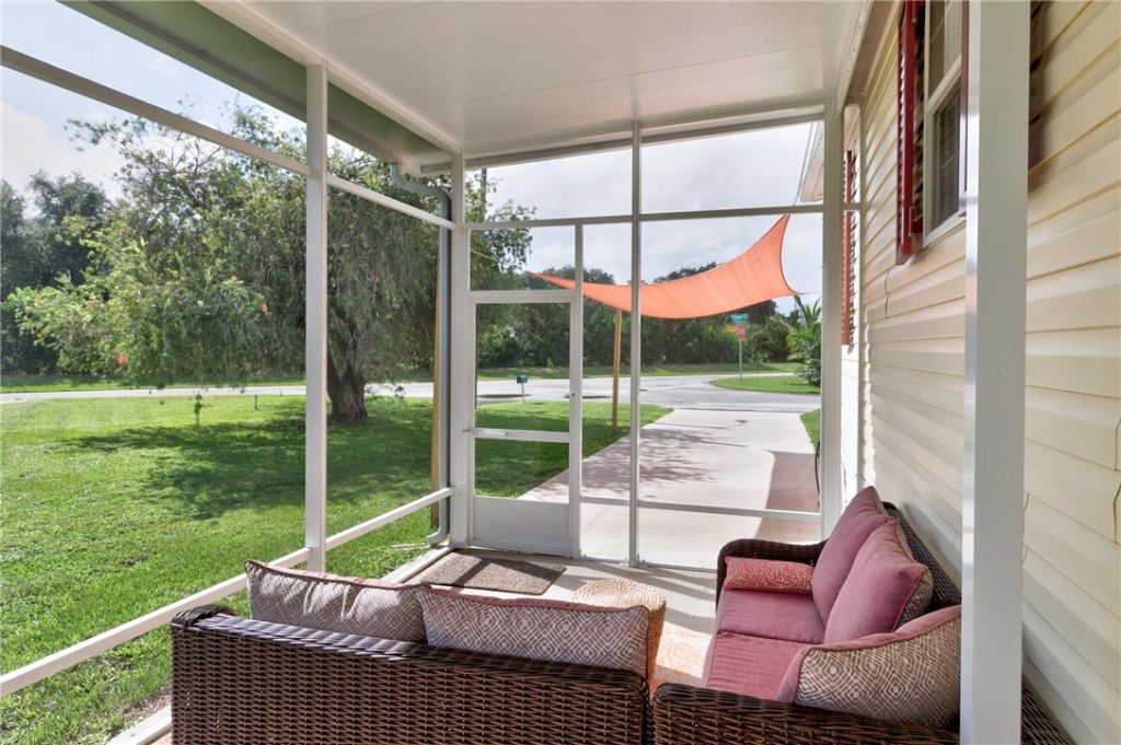 306 Pineapple Street, Sebastian, FL 32958 Photo