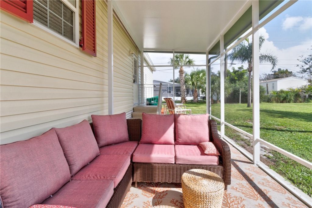 306 Pineapple Street, Sebastian, FL 32958 Photo