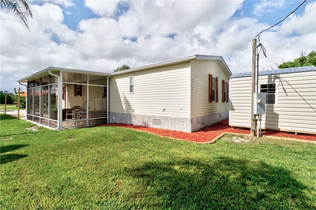 306 Pineapple Street, Sebastian, FL 32958 Photo