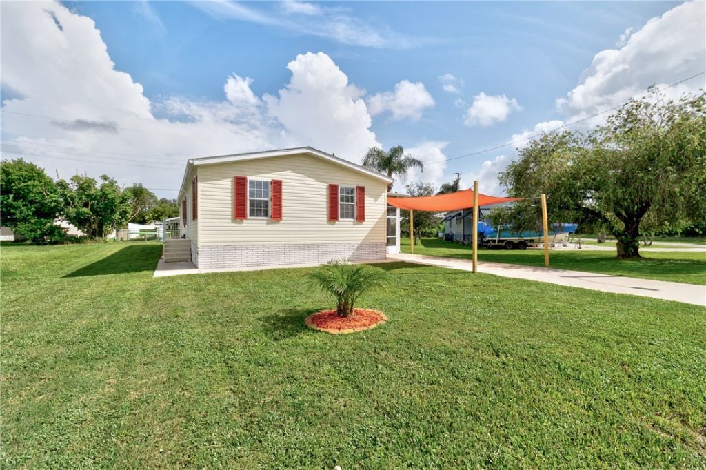 306 Pineapple Street, Sebastian, FL 32958 Photo