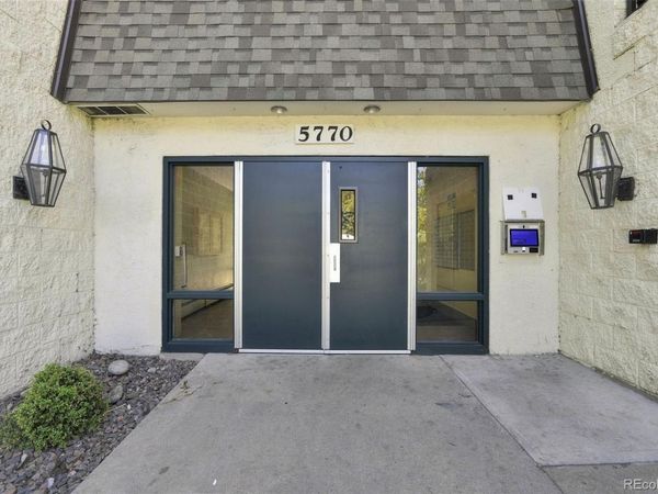 5770 E Warren Avenue , Unit 316, Denver, CO 80222